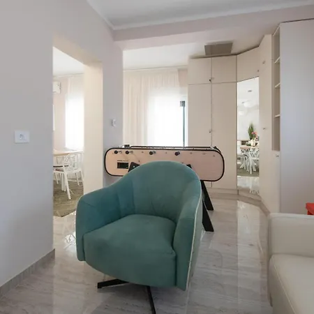 Stunning In With Kitchen Holiday home Pula