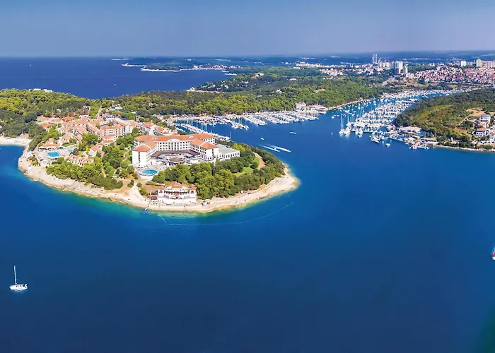 Beautiful In * Pula